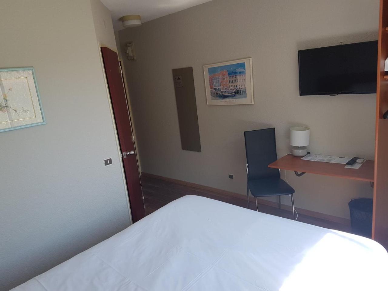 Hotel Point Bleu Frontignan Buitenkant foto